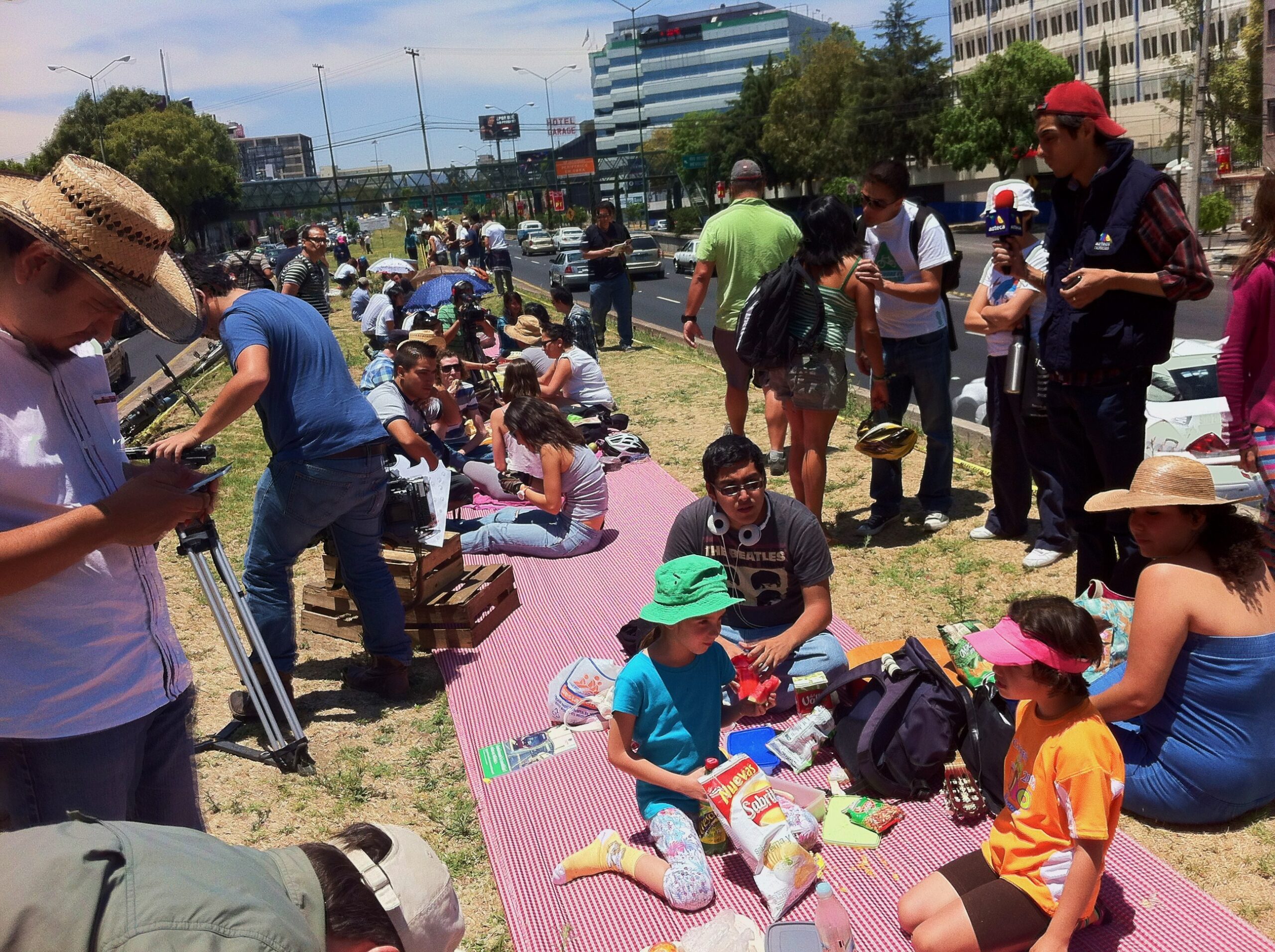 Desalojo del #PicNic en el Rio